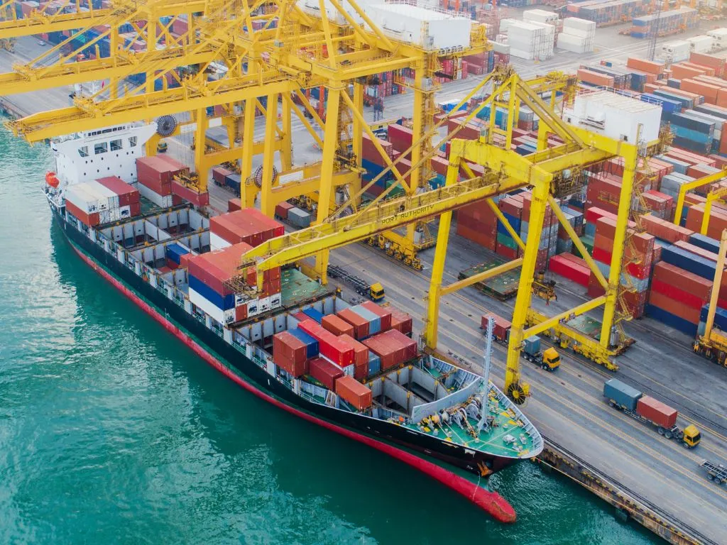 Shanghai mandates goods declaration 24 hours before arrival at the port