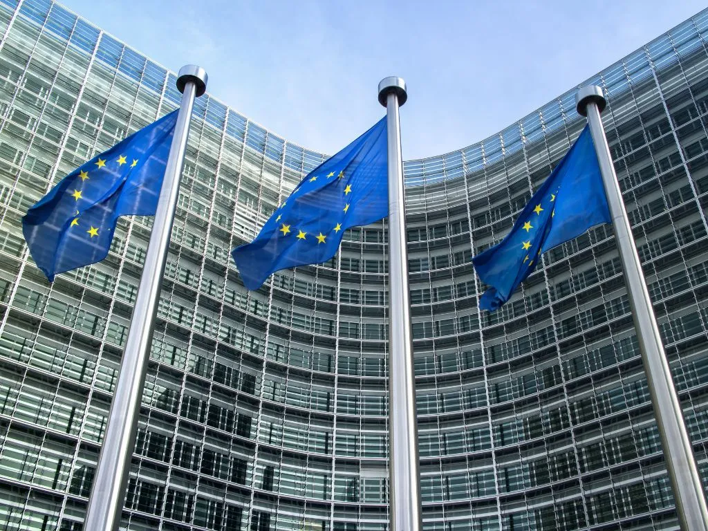 European Commission outlines alternatives for REACH reform and operationalization of essential use concept 