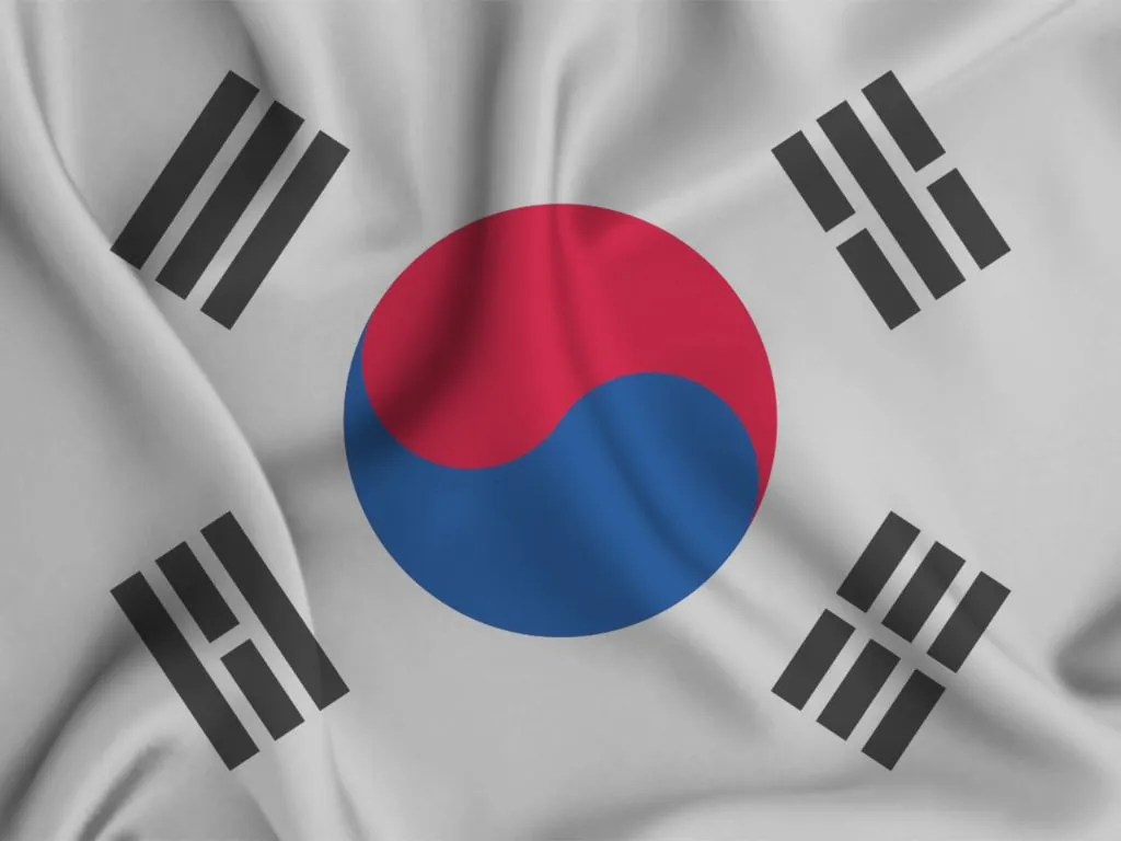The government in South Korea decides to release regulations that hinder business activities. 