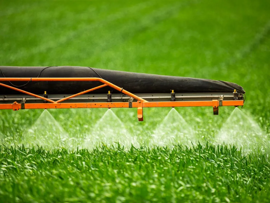 EU Commission Adopts Delegated Regulation Adding Chlorpyrifos to POPs Regulation Image