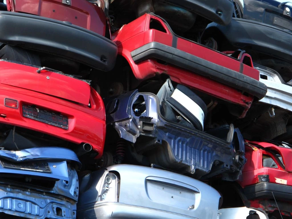 EU End-of-Life Vehicles Regulation Enters into Force, Strengthening Chemical and Circularity Requirements Image